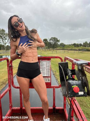 134946022279394553004641915382866844683 thumbnail