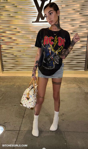 150030066825741457066990631976475952758 thumbnail