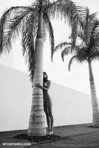 284262493594610741934748650311740642200 thumbnail