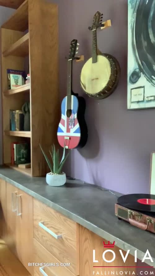 bcf979cf6692f93690f9d8a18bba8ccbb5b2dbb7111815c5ead374d431f50a32 thumbnail