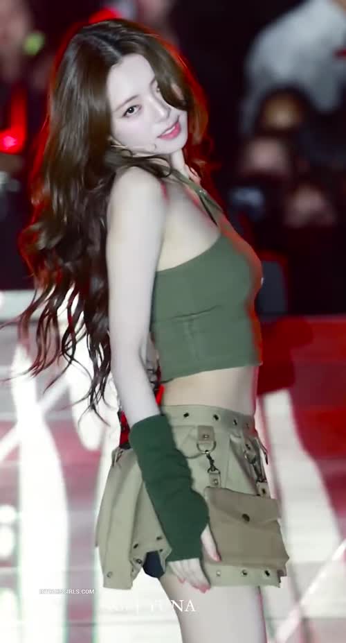 185c6c2e86b64c9babc9cce18677766dcb3aab43669c6a29d0a1df5d5ab1ffbc thumbnail