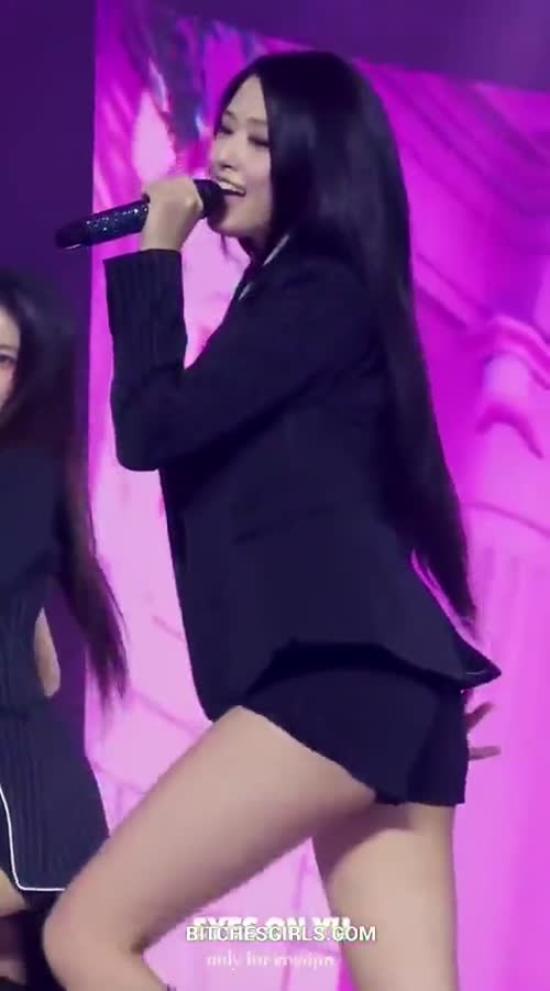 f16de6c5952815d89270ee96d7deaa3f61e7105a2502fee83f45ab40755fa7cb thumbnail