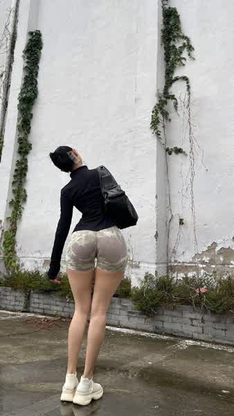 d02fca550e326556fd6f1b613da50b48d737f27f26e32a4ee87576d26764b389 thumbnail