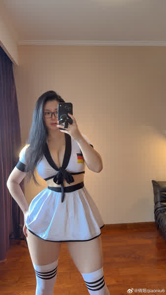 4c2bb5917e7545f74c18d1495ee34b72a389446335face0e8afe9fb31f81069f thumbnail