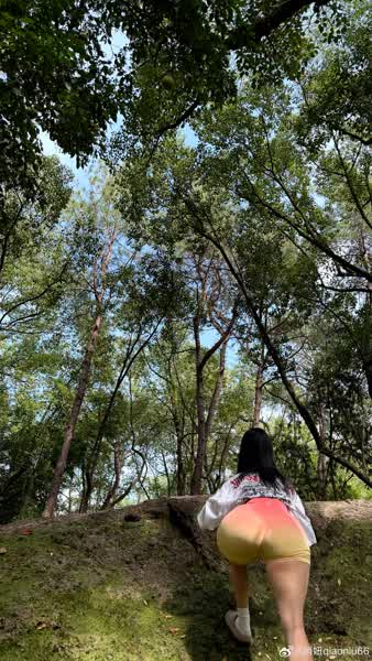 f6563eaf0eefd7753b89f2783efb09bc392fb646f32a9f33d1e584f005dfa649 thumbnail