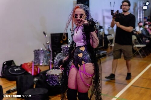 3952243257661195721212050955821872388 thumbnail