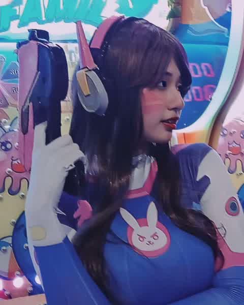 826d03c52d8b6a63e63abac12c64d773d0d892fec9742e4d6727a546eedf86a1 thumbnail