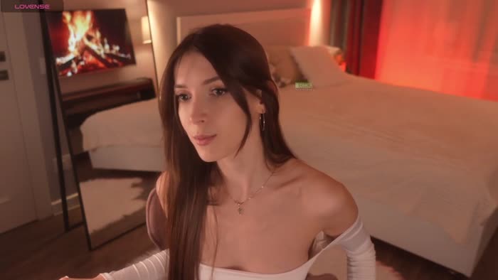 Aiwa Petite Solo - Truegspot Dildo Riding Videos