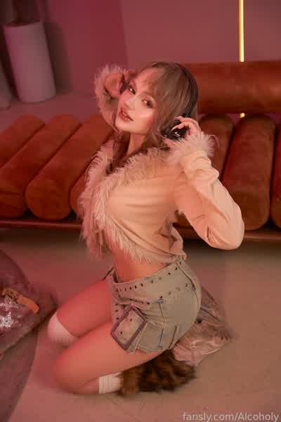 21368ab66f428fc1a61a0dc51d71d77203fd10d4e5d470dd416fd8001db965a7 thumbnail