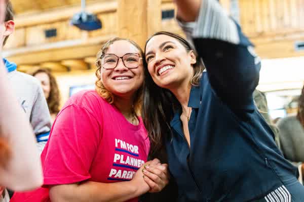 9d52df6ff709330e898de554e7df98e3313c82feb8403823719c759cf0b245d6 thumbnail