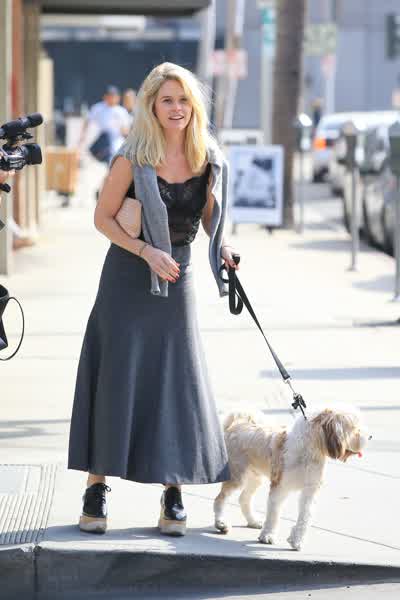 69a0ab38d223a469a55aad5db34983ec7344104e0a3991d555365f3b45970d43 thumbnail