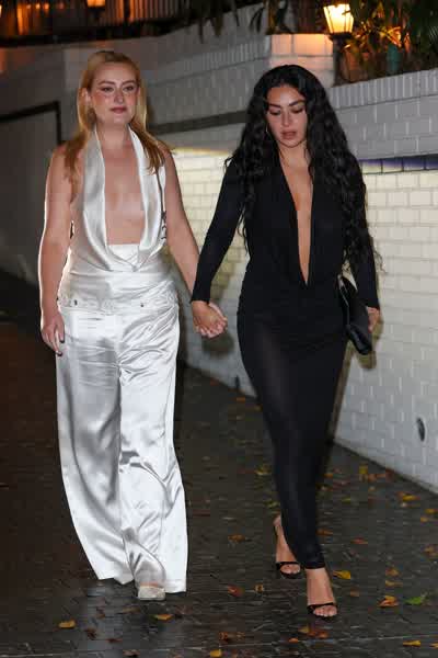 3414802a3a8196aeb7bac912777bf93100eaa8f8d4e93875bef62f3c89f5d09a thumbnail