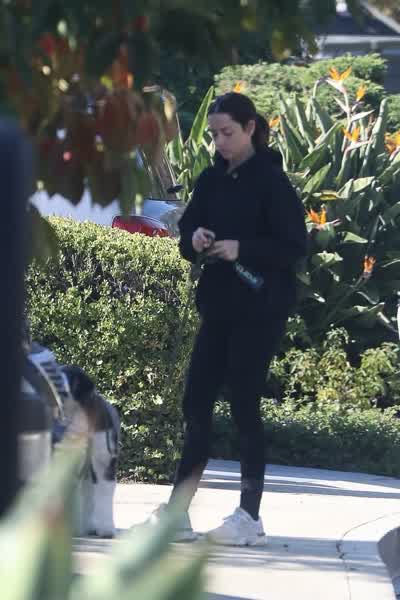 49f8fd9cacd33333befa5e4d34a59f25c20db272d850a1d40203b911b9896f80 thumbnail