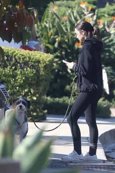 986c465855492ad56574fcc0aa194ba07c3452f1e1e455158d3cfbcadd4bbe2e thumbnail