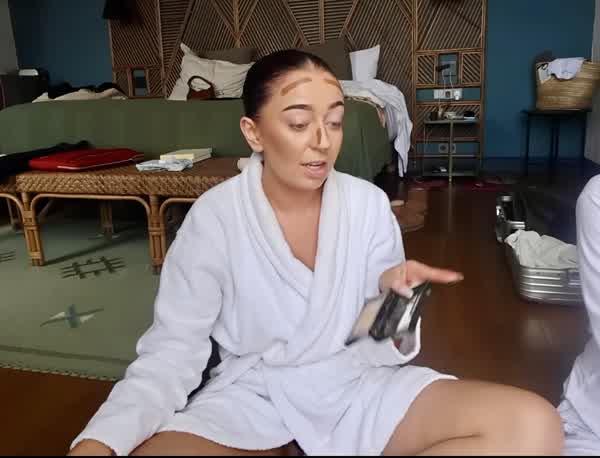 77ba962d85754a8e30af12c4299e26a1410398f6f8fc1d3ad75d65d950a4c14e thumbnail