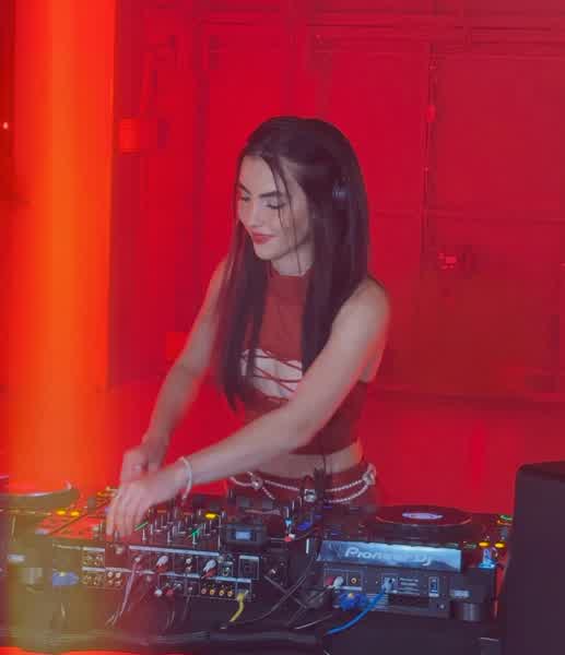 8b3441db368a7f701c0f29af09fc0bd3bafc6ad4b2fd7dc7e2ce937a66941d47 thumbnail