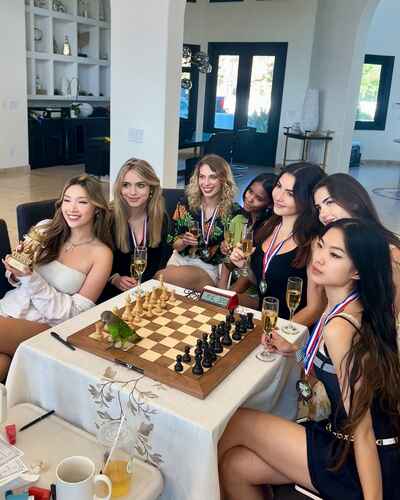 753cd8eadaefeb7a0e72528b26c9e7c6de315348a3177ee3a919466a38c5f189 thumbnail