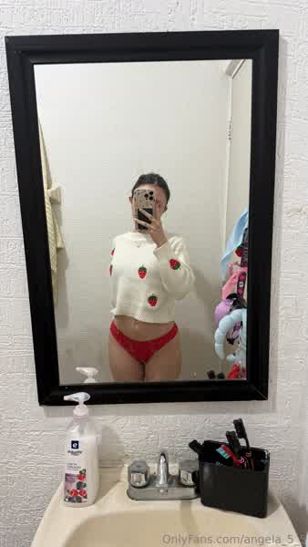Angela_5 Petite Latina - Soyangela_5 Onlyfans Booty Videos