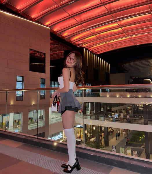 c633f0f9f6b3e200c19bc3df988407c7f38a229508a1a642a59c161b4a6c5e43 thumbnail