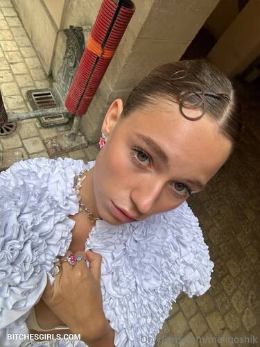 191661069524392925845018402703596372223 thumbnail