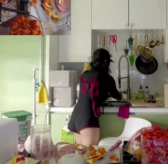 a1330bbd9f5546761aacd269c884da043a1e2b96055f265ce0c2d5c876fc87b6 thumbnail