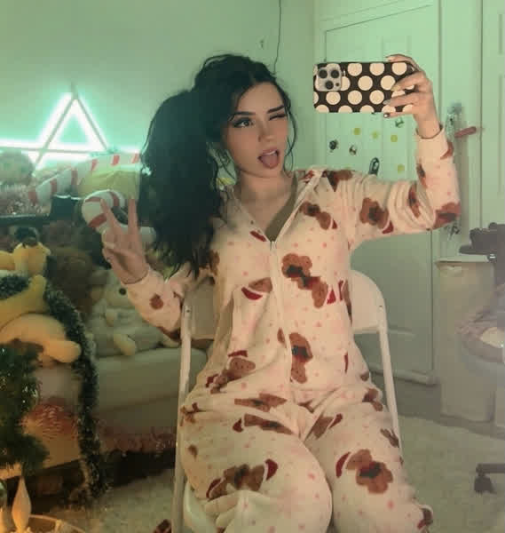 b46a35a79f3728c7dc201d94d9bf28ea95b41b4efcda8595adf8cd445cf7d672 thumbnail