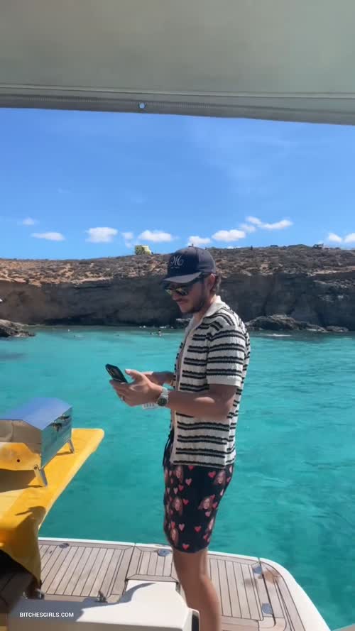 3de42dfb5ee4e04d278b9e6de90c2e418e28ca4f99320568c669d5f421cca8f7 thumbnail