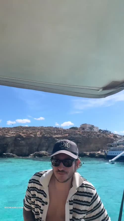 b99500438c6fe6c2fbd7905c5f48f5859244a7a66eaf0c6aca4aa9650bb9db0e thumbnail