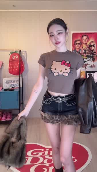 2f5ee023fb69915c919a60d82861c334414ed2a91b0df0b2cf1d0c42fd204b80 thumbnail