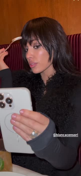 8bbc783e4d1ddd9261fed5d8fb7ad87cf8df3c0b32312f44f7de50e055f666f7 thumbnail