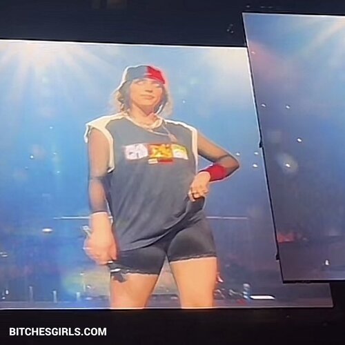 154270942049457268886666372793936886037 thumbnail