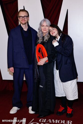 265202647651363649088538789403390338217 thumbnail