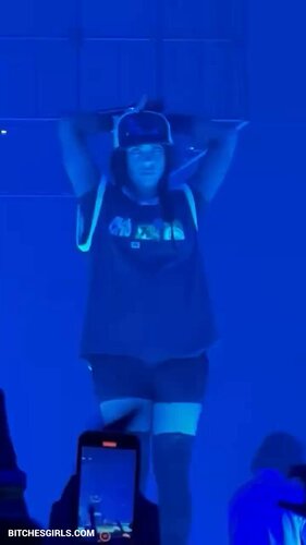 31142846259364438337340873053350437075 thumbnail