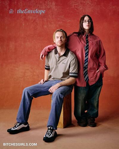 47373222322951042134252346377218216559 thumbnail