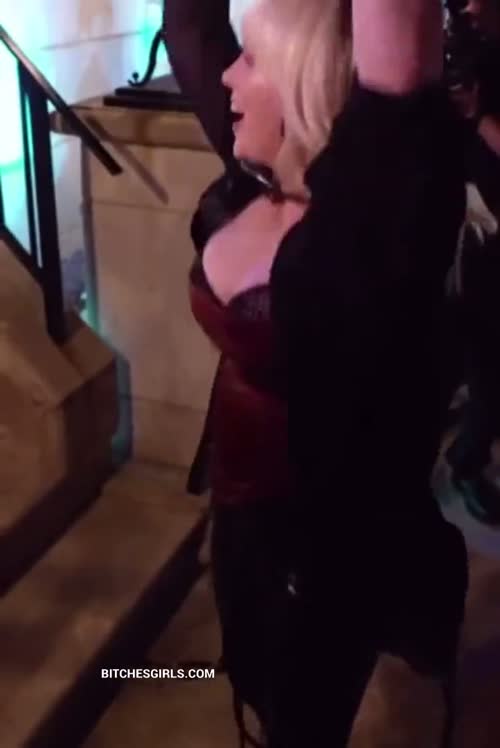 7f57bfddda873ebfdf9b9f5ee179626568e9e0fb3a3dd7231c26c6a7c873966d thumbnail