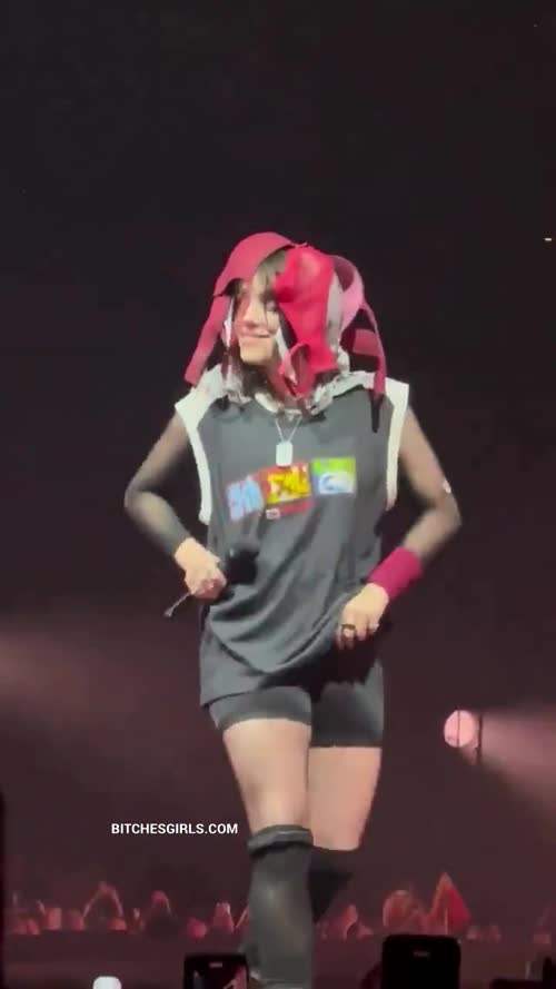 d69355dc14d3285e3e170b52b9d9382c5cec5648a78127f959099064cd173bfc thumbnail