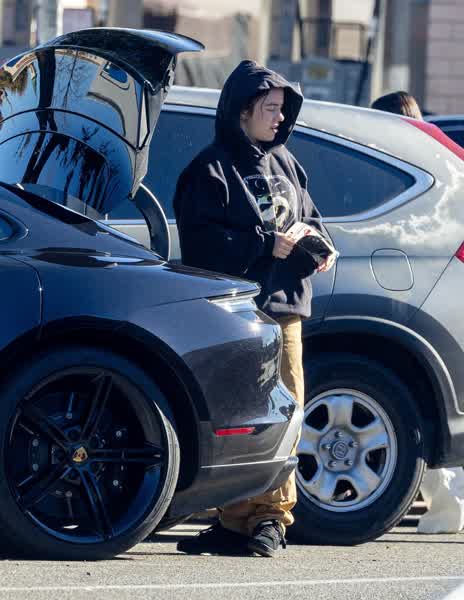 53c2547035da7fdf72d76a33d553c1ec2b9d636dc36e55a16393be4f49e2e421 thumbnail