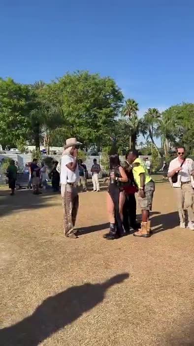 9ae6557329982b187cd57dcf9588cabe75d408d366c19c48401bb8a59fc52c77 thumbnail