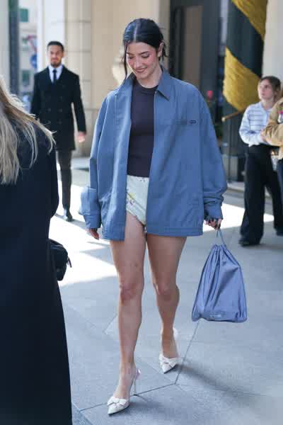 5cdf029ec5e1d47010cc59ac1682ea93a2077527a77e49eafbd44e4257de468d thumbnail