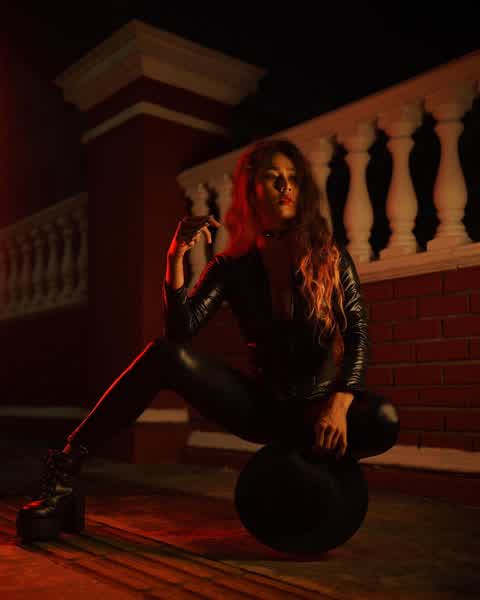 b7d3cb6e828564a0ad50a6f72a7d8972e3bffa7d6e9de961c035a4b7fbbf00fb thumbnail