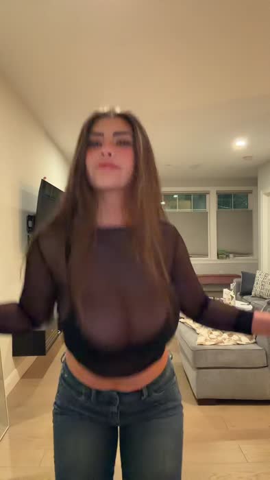 e17f4460892fd0fcf4c63d8596a995289f94c559105153e6bb6e5abbdf914f79 thumbnail