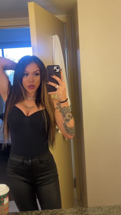 85228aa7aa1eb07eede6396b965140eccf4e44e7d23df61d41a0399e2620b90a thumbnail