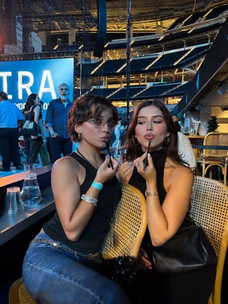 94059371cfd37b9a3de869c63ab34571a6ce448b9dd9bc689d963a0eddc21b71 thumbnail