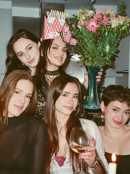 1ae01e0ac67e9f3c98c2564184952a126d0138b7e49a76b698b59db69c63ba98 thumbnail