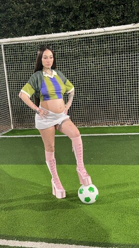 d21b3bf1498102746de62c693f690a7a86401bb4bc4de9c08dbbc832509063f9 thumbnail