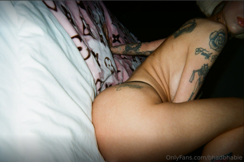 4a8f603d2ca73e378dad15f8290f591b6484a57f0e2b22cbdd8504df76b3b521 thumbnail