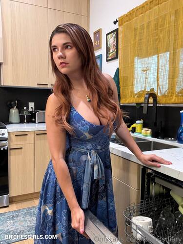 83226639620197956834192716298740213776 thumbnail