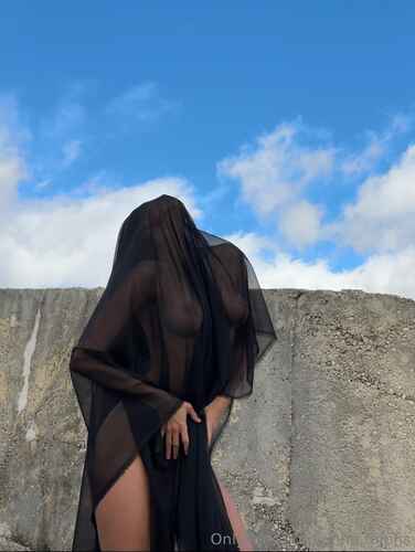 d5cd6b9b473c70a7a925921be1d837e466dffeb387d5cc282b9abe70b27f7801 thumbnail