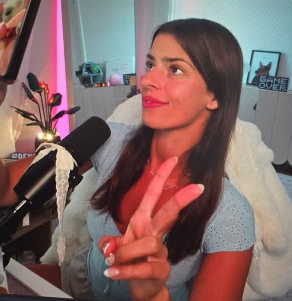 7d5ff26d892df455c04811424f1cee0d35e1c99417692bd9a45a9f6af49193e7 thumbnail