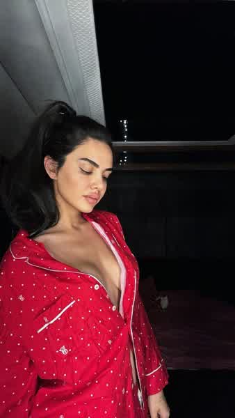 5529136a9661af3f316783d97b1583777790b9d3f1cf414773dd76ba7a04d118 thumbnail